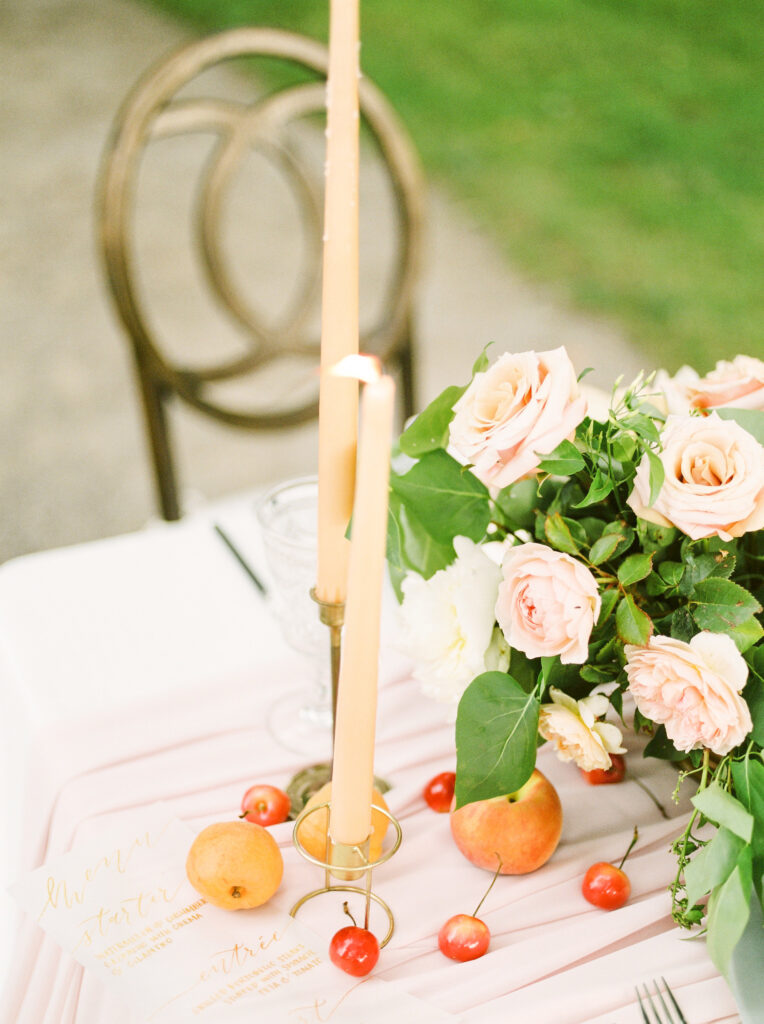 floral centrepieces with roses and fruit